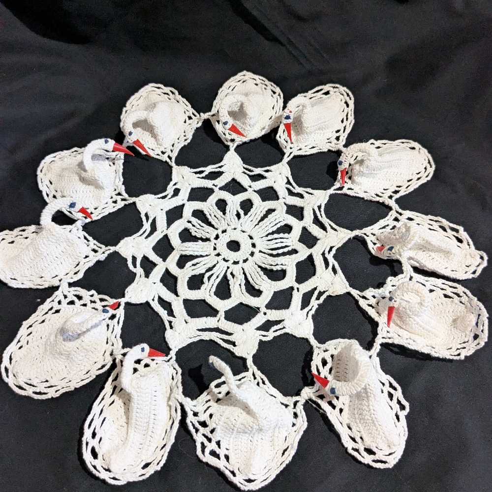 VTG Handmade Crochet Lace Doily 3D Swan Table Centerpiece White 14 Inches
